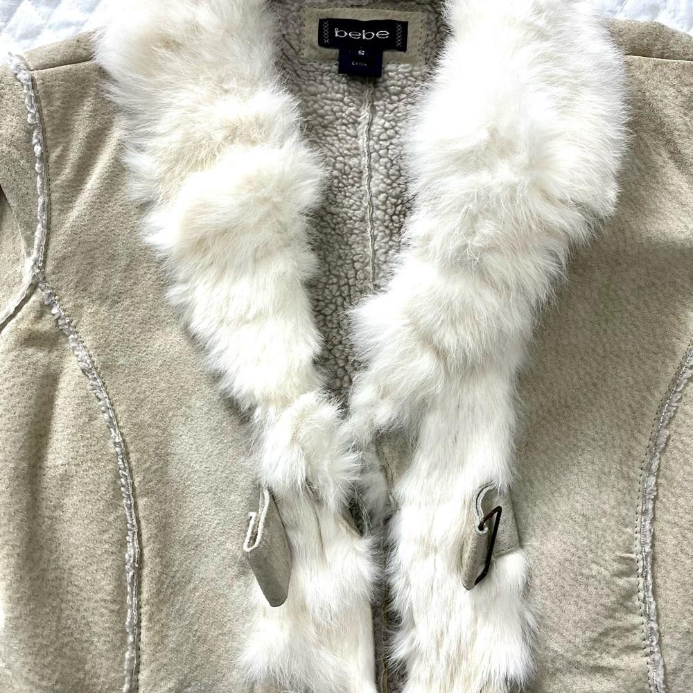 BEBE Genuine Suede Jackets With a Rabbit Fur Trim• Size S•Excellent Condition - Picture 3 of 8